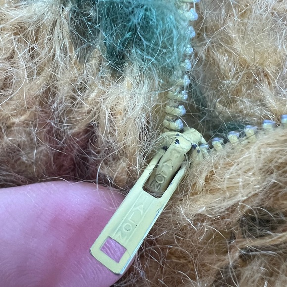 Vintage handmade crochet, openknit  textured, floral detail sweater, size M - Picture 10 of 14